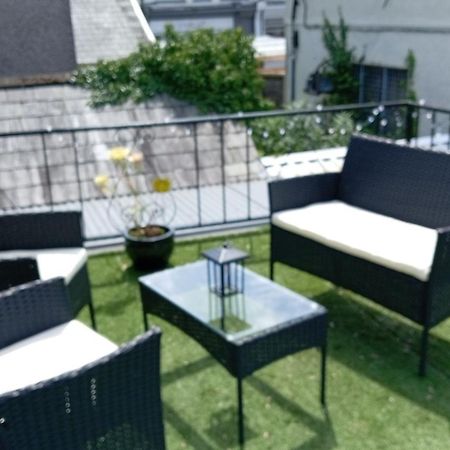Large 2 Bed Holiday Let In Central Ystradgynlais Exterior foto